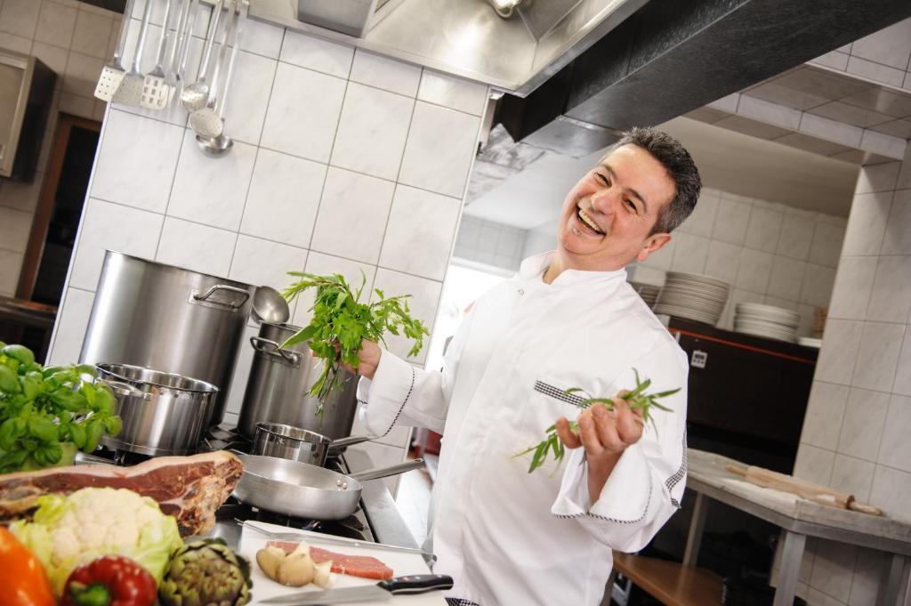 Hotel Mediterraneo Neustadt an der Weinstraße Εξωτερικό φωτογραφία